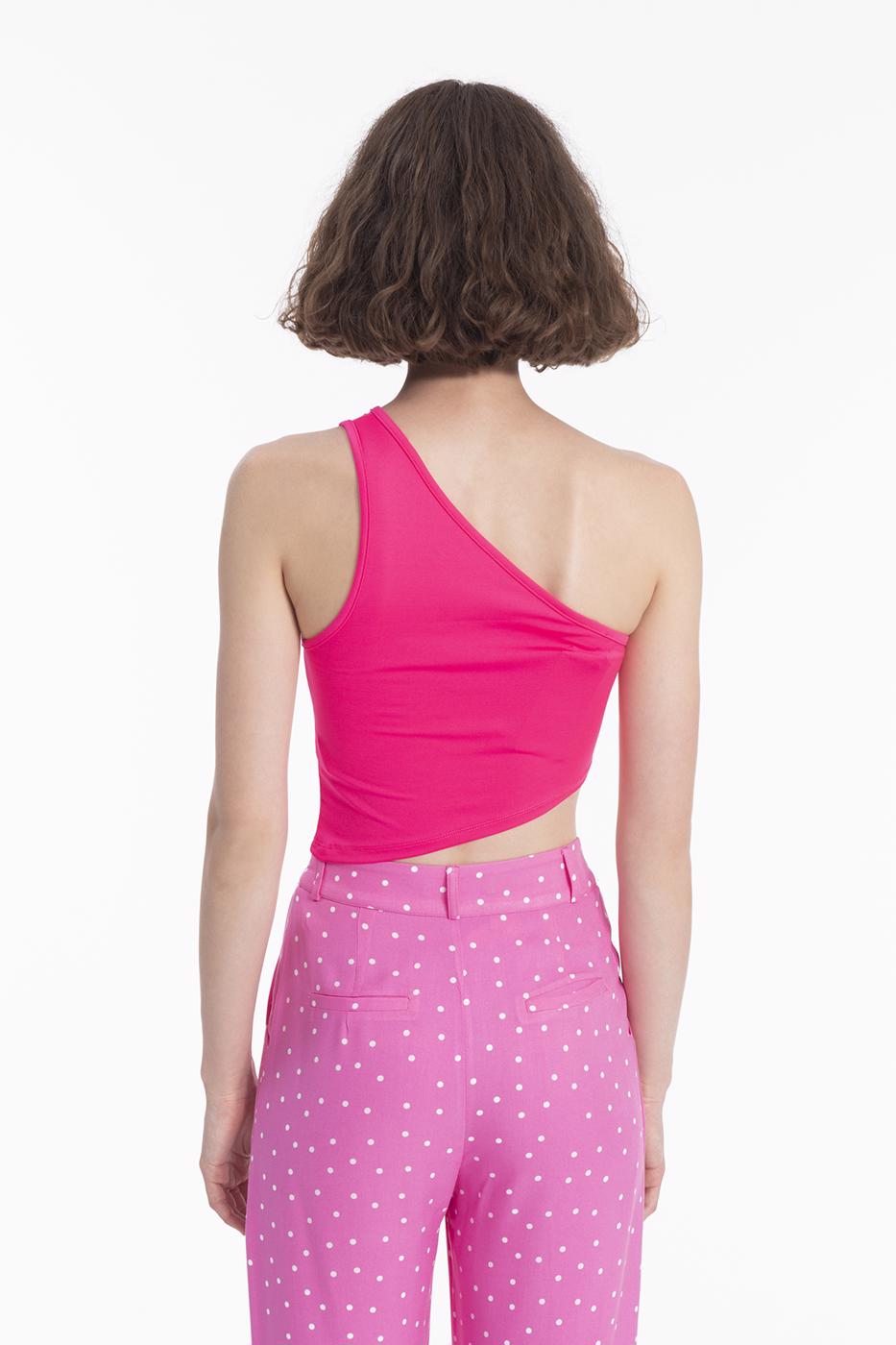 One shoulder asymetric hem top