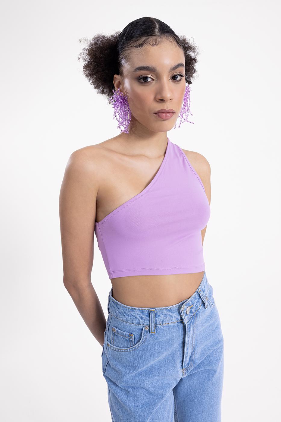 One shoulder asymetric hem top