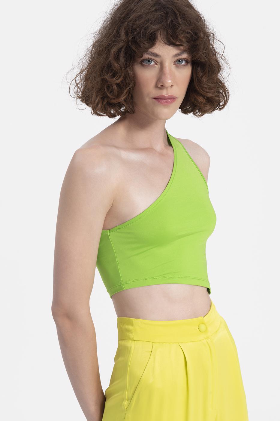 One shoulder asymetric hem top
