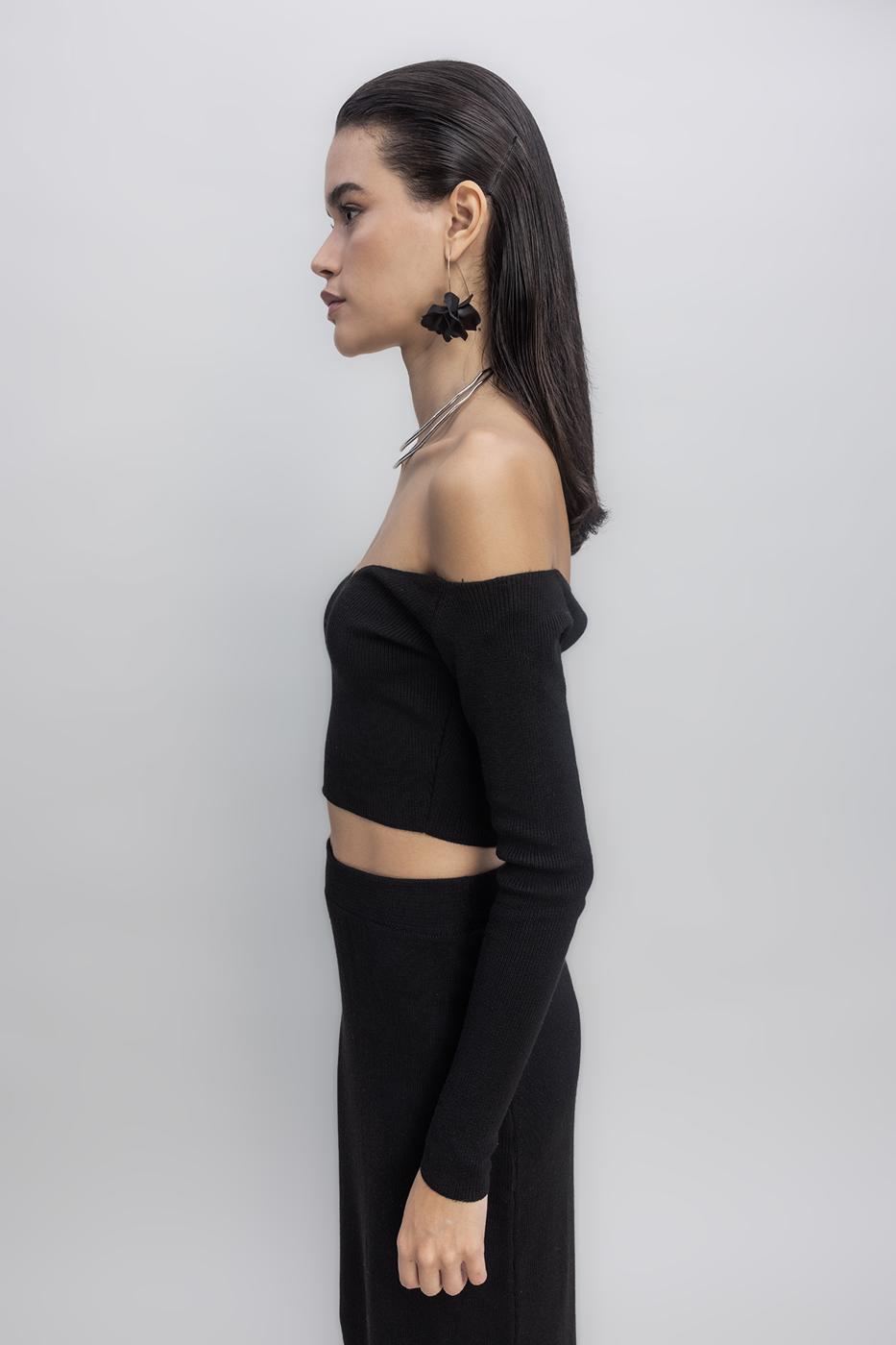 Knit Carmen Neck Crop Top