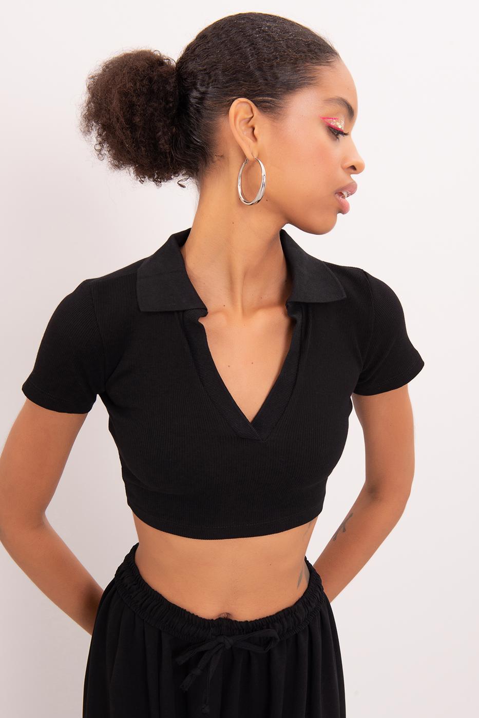 V-Cut Short Sleeve Polo Neck Crop Body Black
