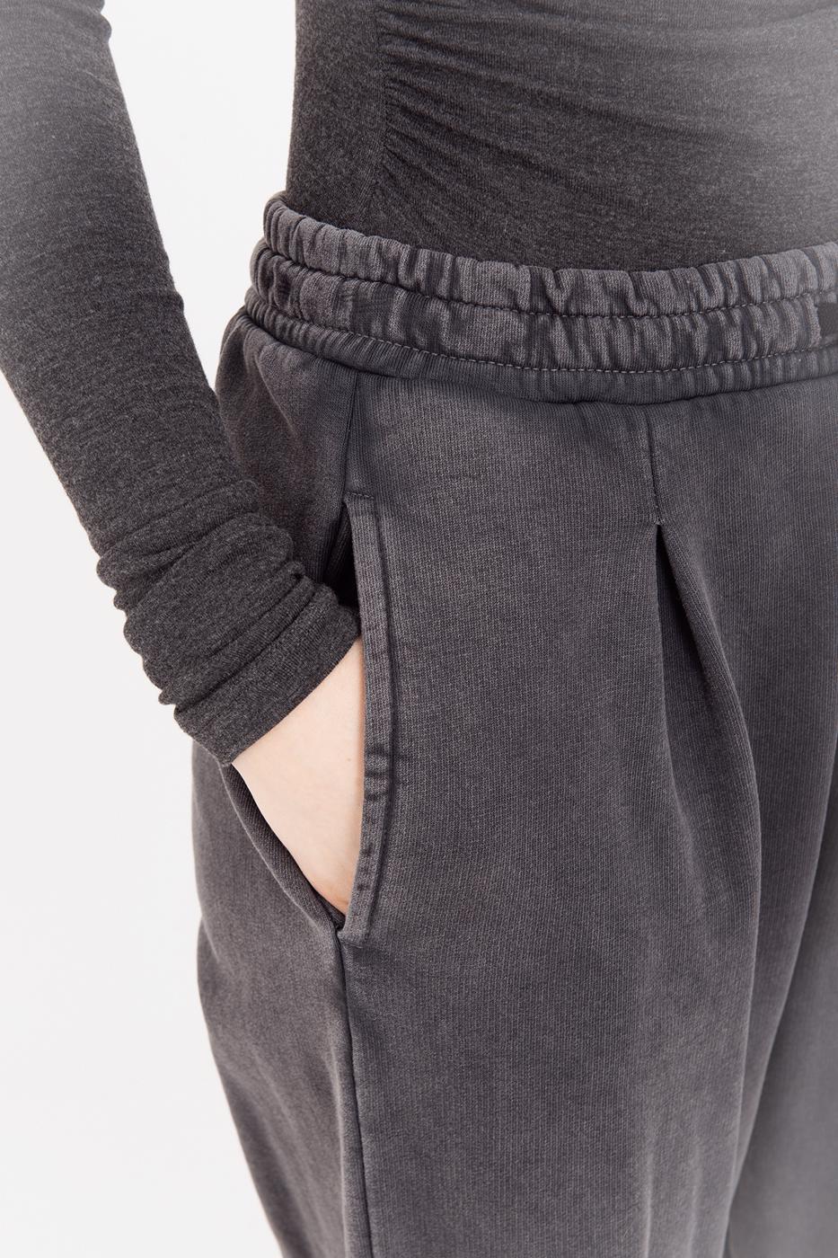 Washed Pleat Detailed Trousers Anthracite