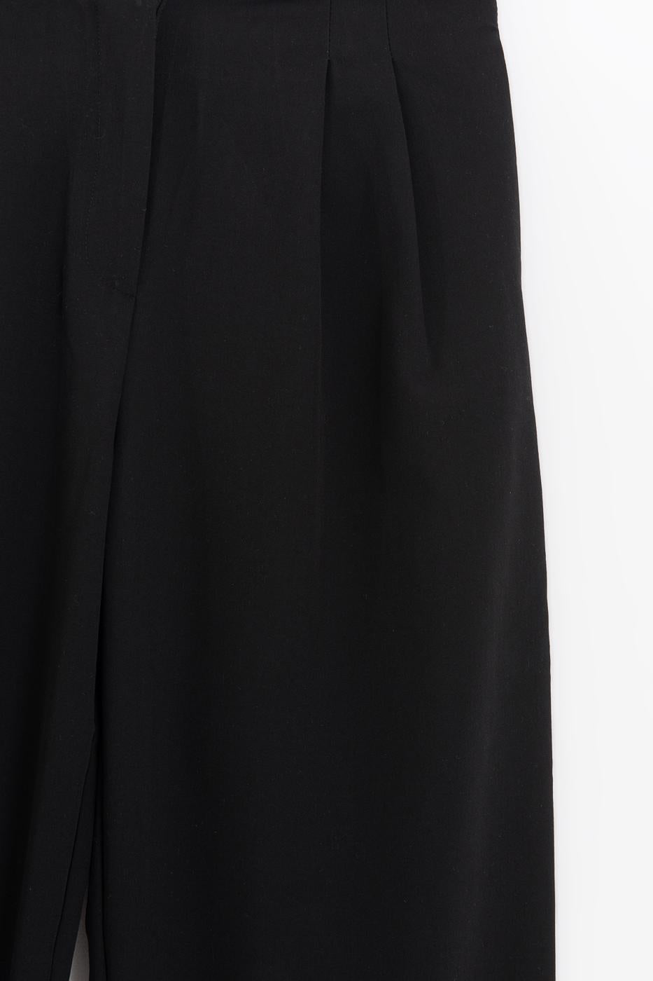 High-Waisted Pleated Trousers Black